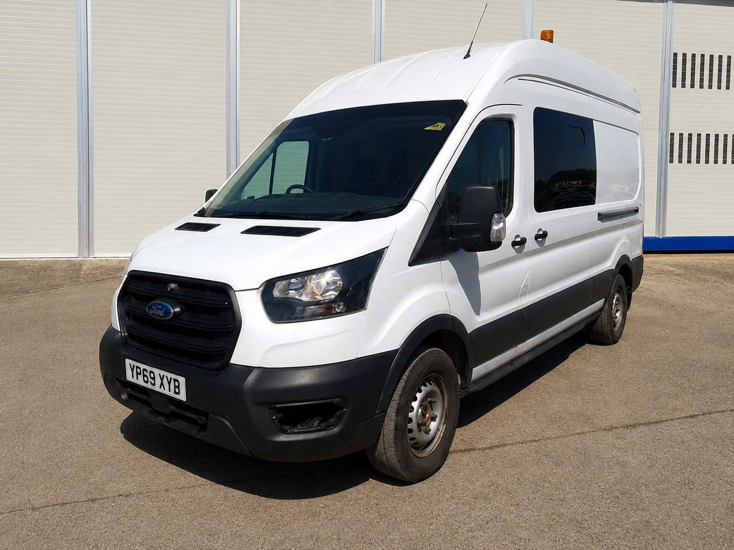 Ford Transit 2.0 350 EcoBlue Leader Panel Van 5dr Diesel Manual RWD L3 H3 Euro 6 (s/s) (130 ps) - Thumbnail 3