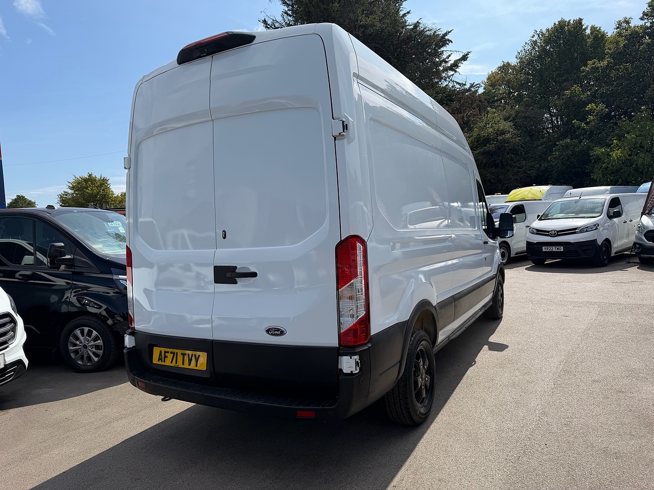 Ford Transit 350 MHEV Limited - Thumbnail 6