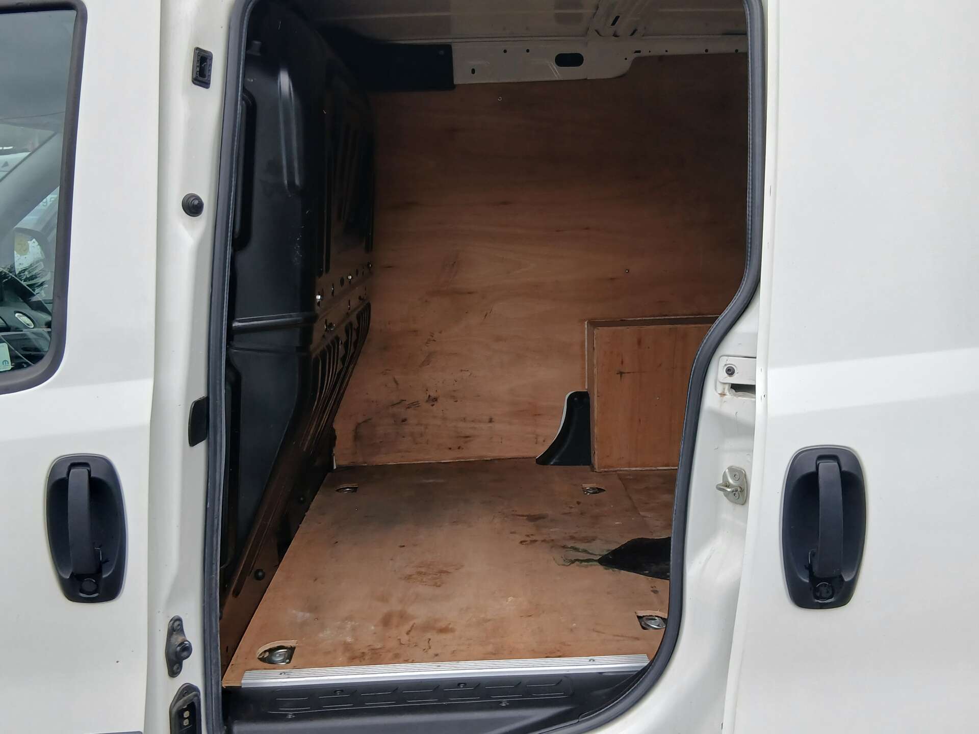 Fiat Doblo 1.6 MultijetII Tecnico Panel Van 4dr Diesel Manual L1 H1 Euro 6 (s/s) (90 bhp) thumbnail 8