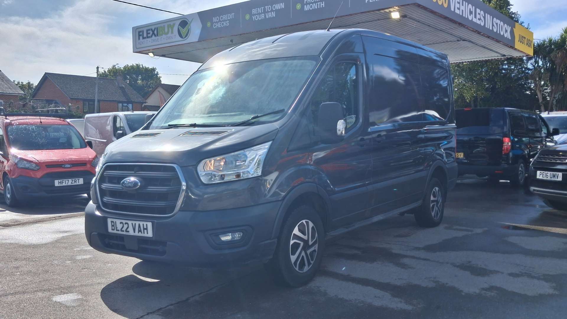 Ford Transit 2.0 350 EcoBlue Trend Panel Van 5dr Diesel Manual FWD L2 H2 Euro 6 (s/s) (130 ps) - Thumbnail 4