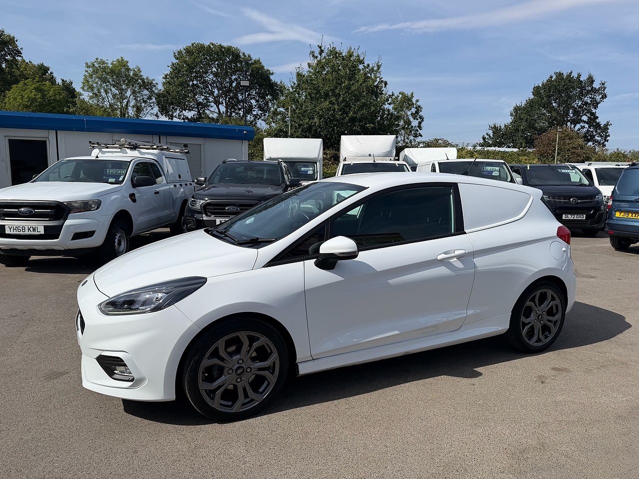 Ford Fiesta Van 1.0T EcoBoost Sport - Thumbnail 4