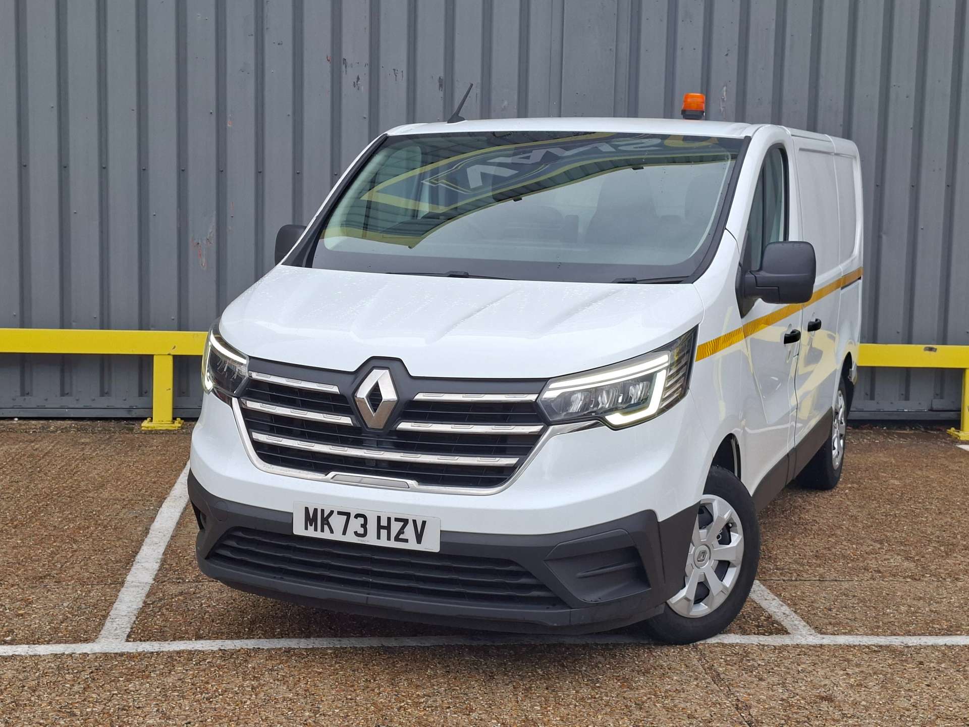 Renault Trafic 2.0 dCi Blue SL30 Advance Panel Van 5dr Diesel Manual L1 H1 Euro 6 (s/s) (130 ps) thumbnail 6