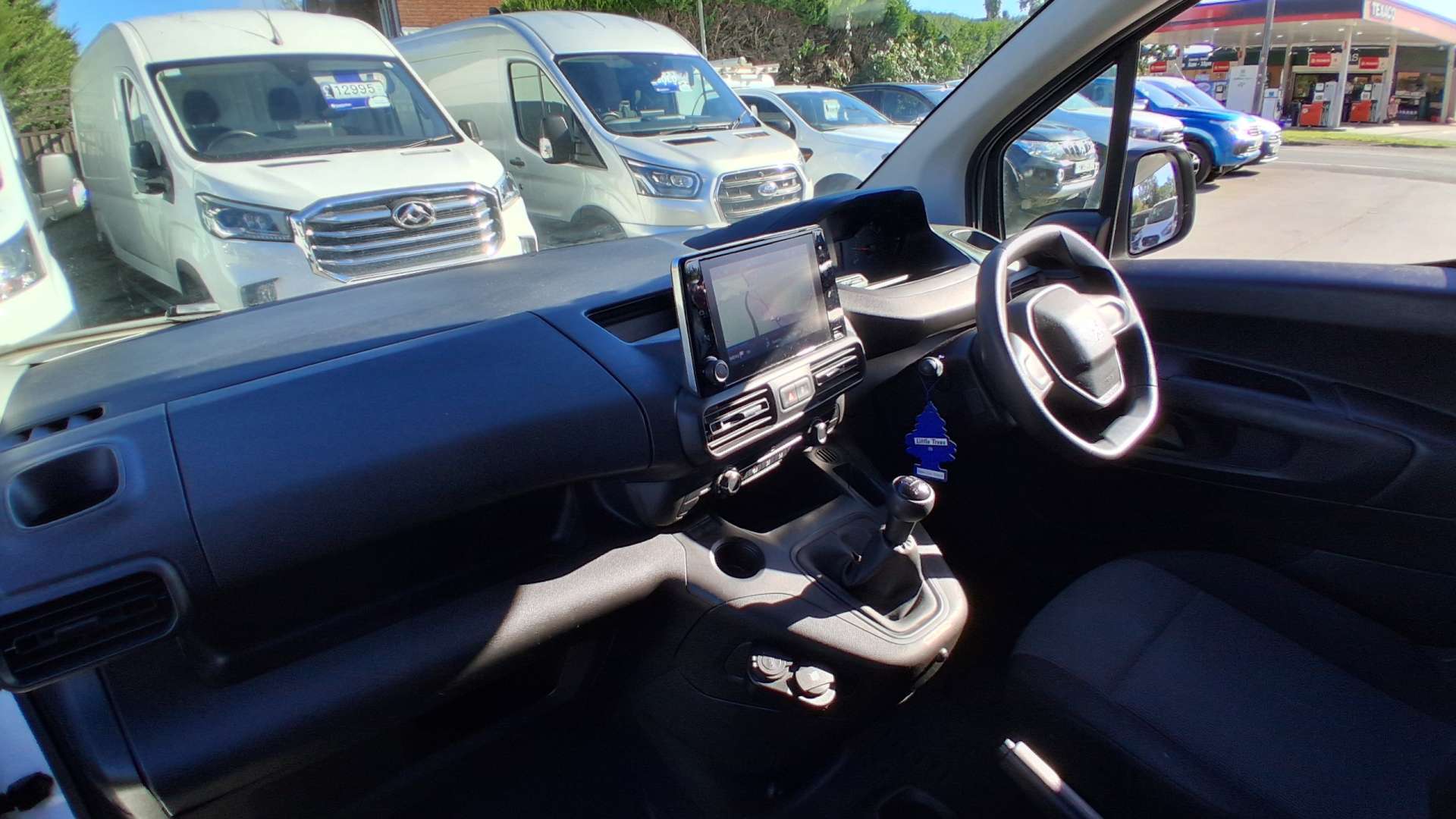 Peugeot Partner 1.5 BlueHDi 950 S Long Panel Van 6dr Diesel Manual LWB Euro 6 (s/s) (100 bhp) thumbnail 8