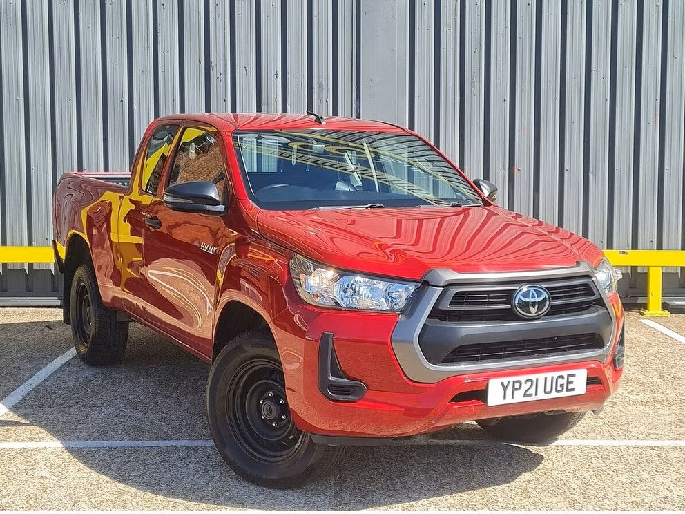Toyota Hilux D-4D Active - ONLY 22K YP21 UGE