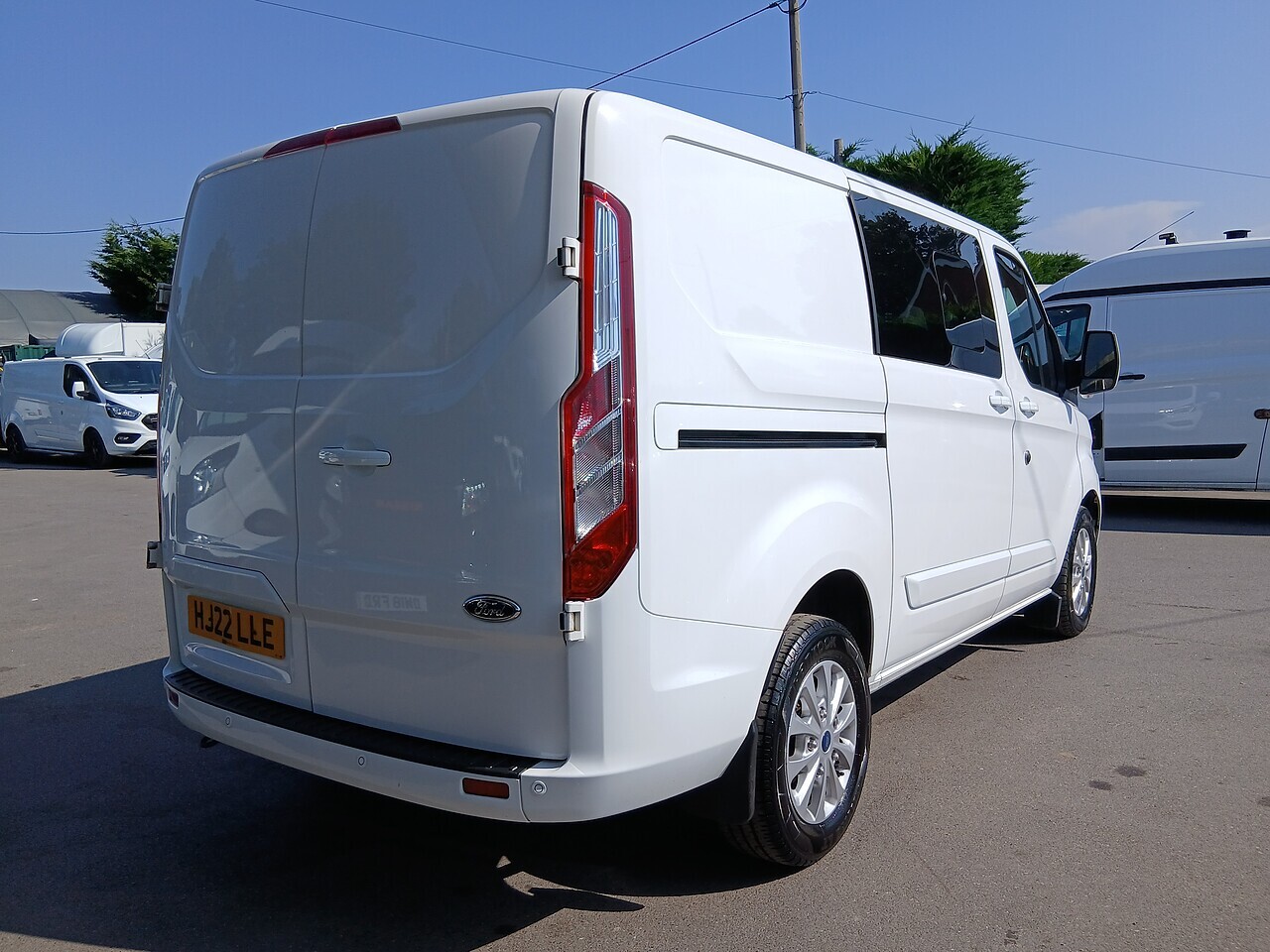 Ford Custom 300 CREW VAN Limited - Thumbnail 9