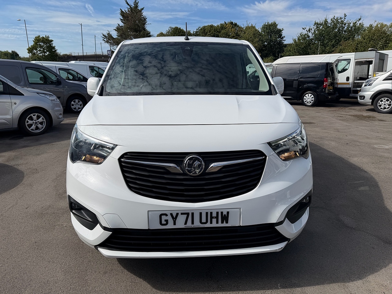 Vauxhall Combo Turbo D Griffin - Thumbnail 2