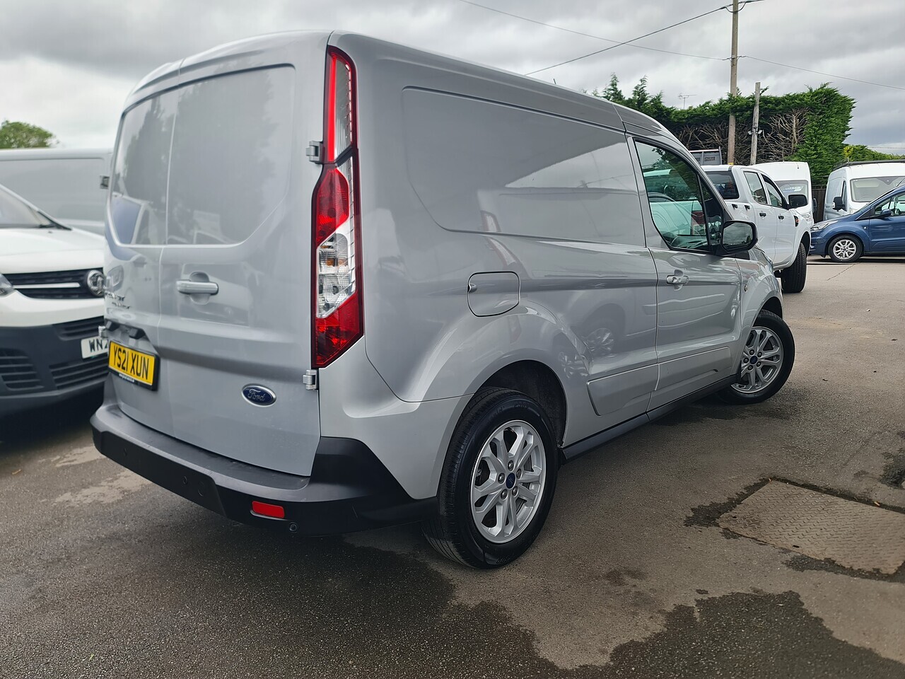 Ford Connect 200 Limited L1 - Thumbnail 10