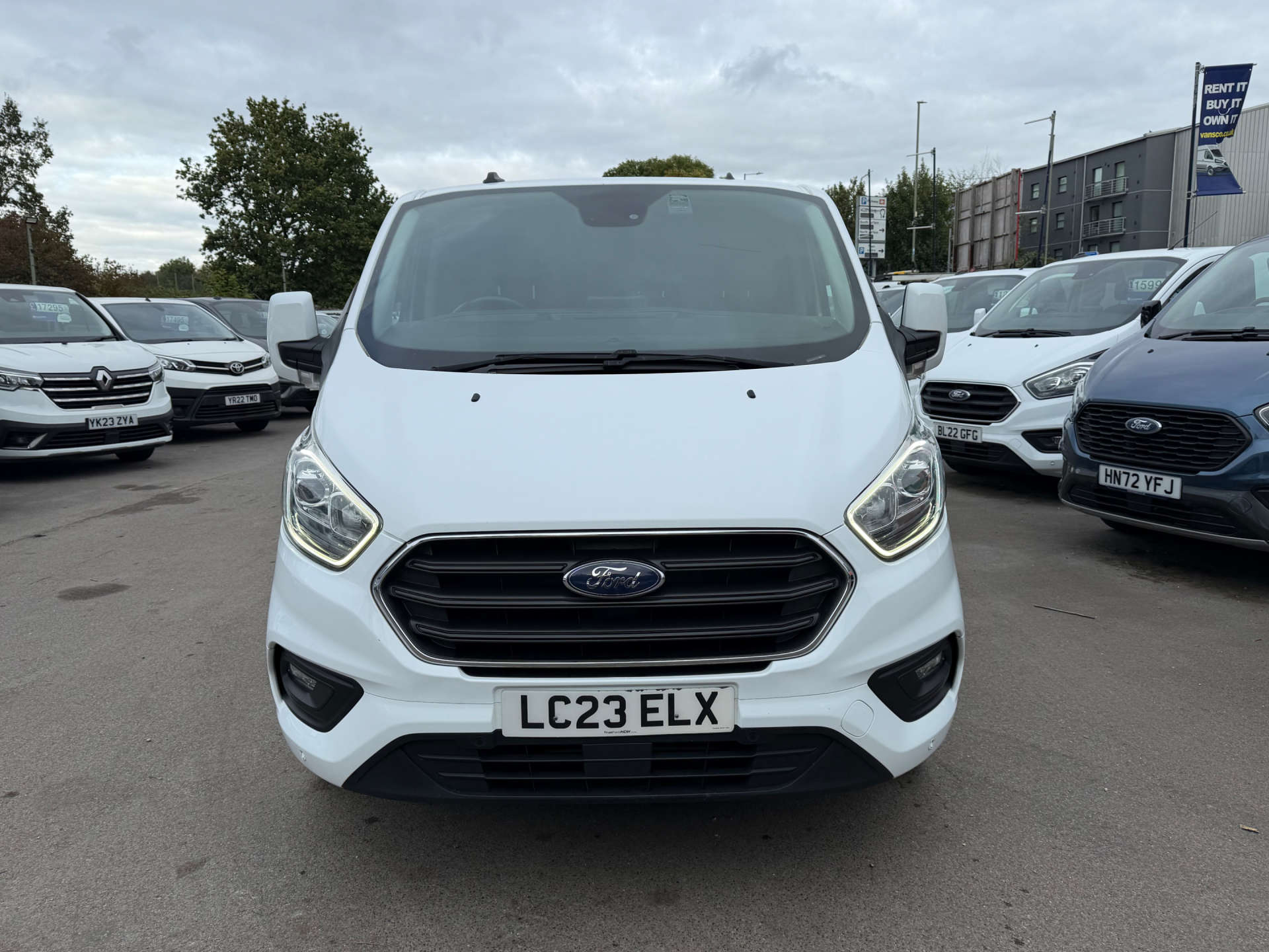 Ford Transit Custom 2.0 300 EcoBlue Limited Panel Van 5dr Diesel Manual L2 H1 Euro 6 (s/s) (130 ps) - Thumbnail 4