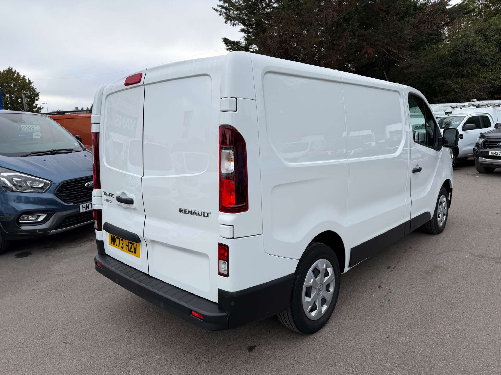 Renault Trafic 2.0 dCi Blue SL30 Advance Panel Van 5dr Diesel Manual L1 H1 Euro 6 (s/s) (130 ps) thumbnail 8