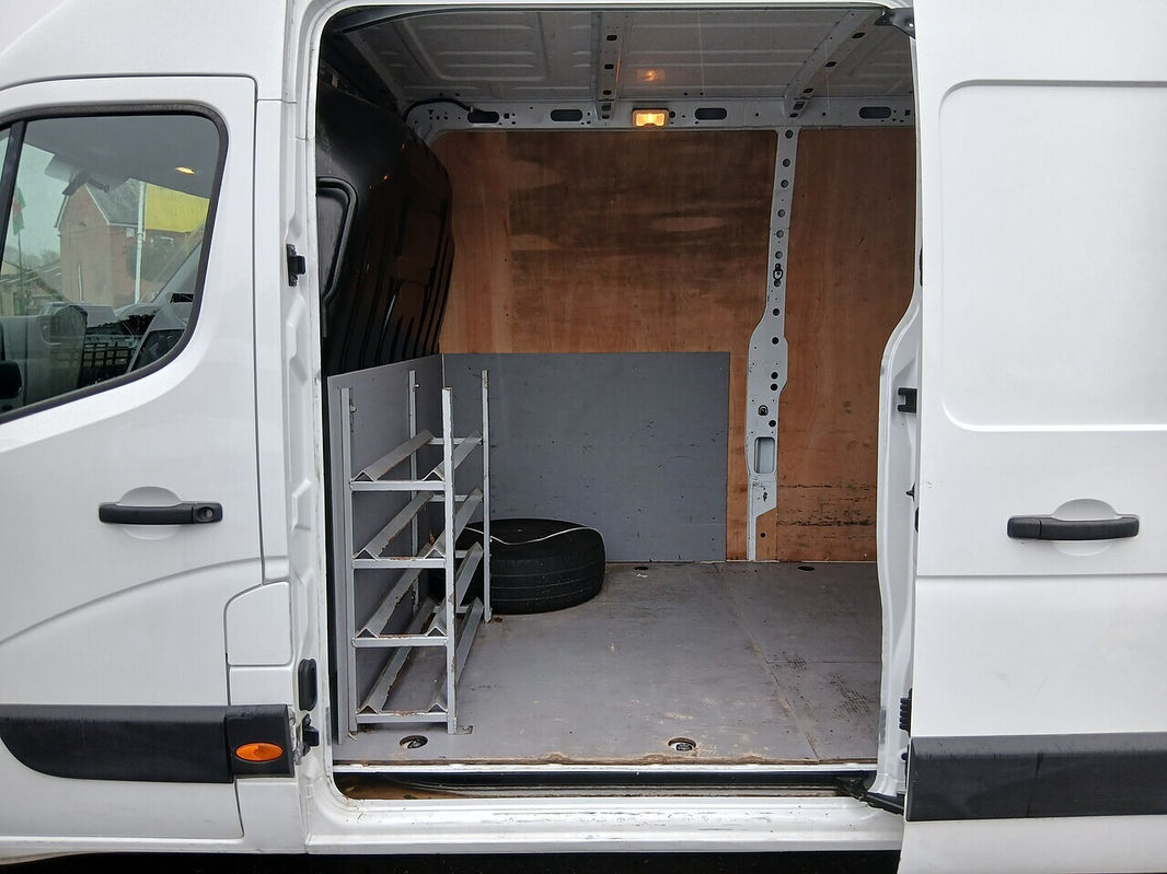 Nissan Interstar Acenta LWB thumbnail 6