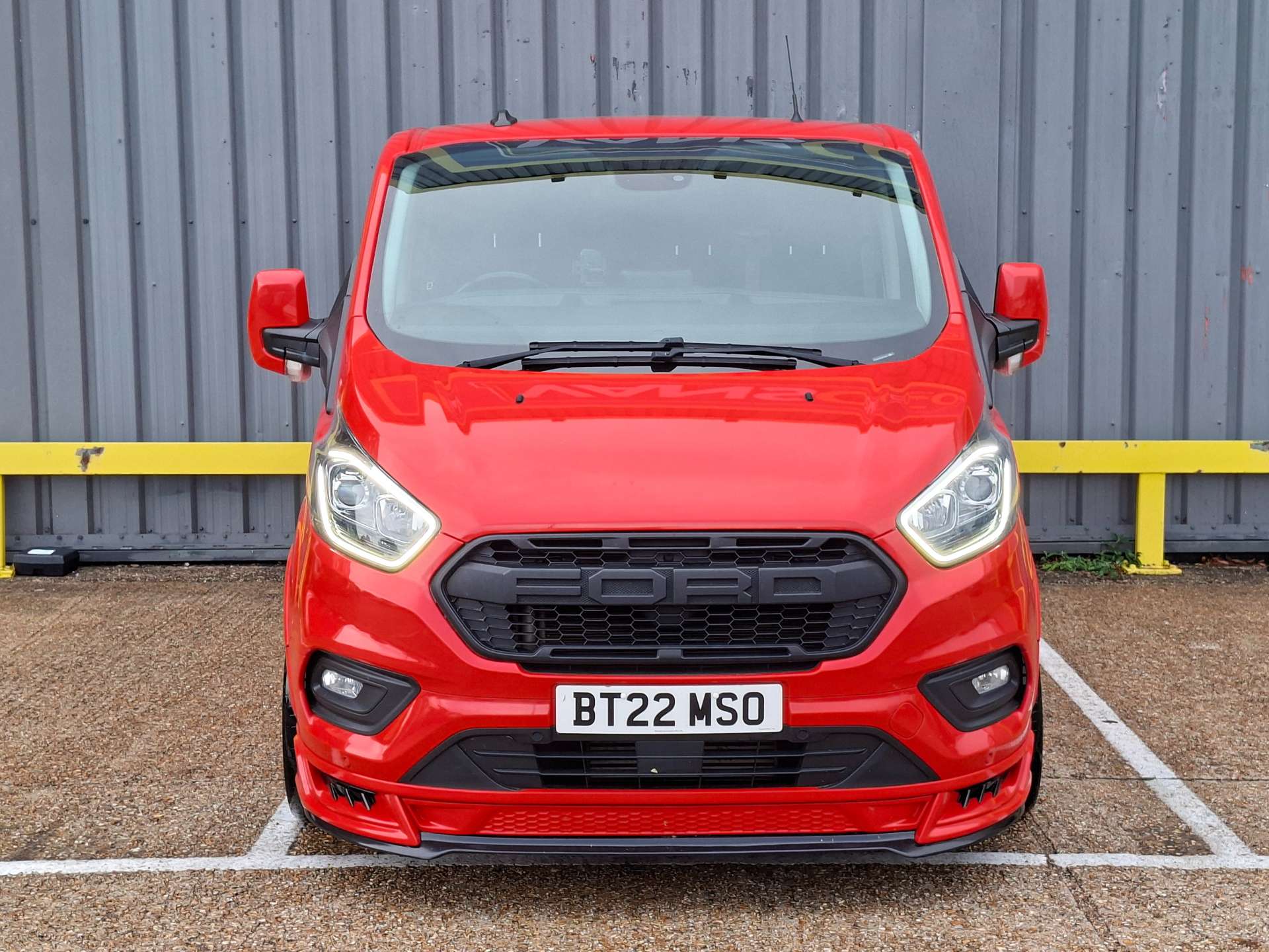 Ford Transit Custom 2.0 320 EcoBlue Limited Crew Van Double Cab 5dr Diesel Manual L1 H1 Euro 6 (s/s) (130 ps) thumbnail 4