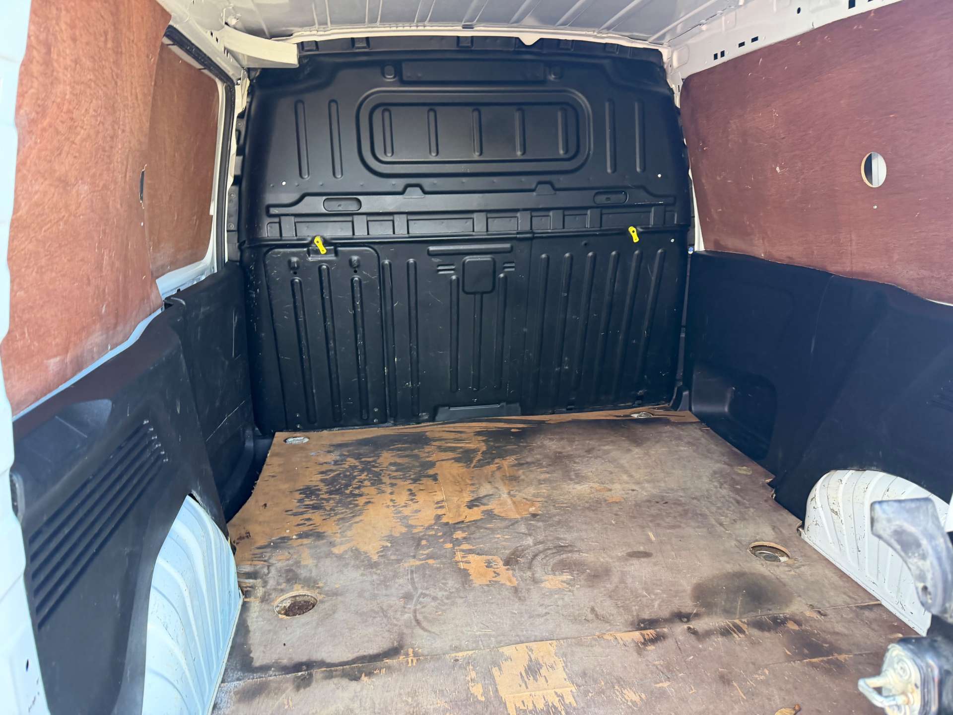 Vauxhall Combo 1.5 Turbo D 2300 Sportive Panel Van 4dr Diesel Manual L1 H1 Euro 6 (100 ps) - Thumbnail 10