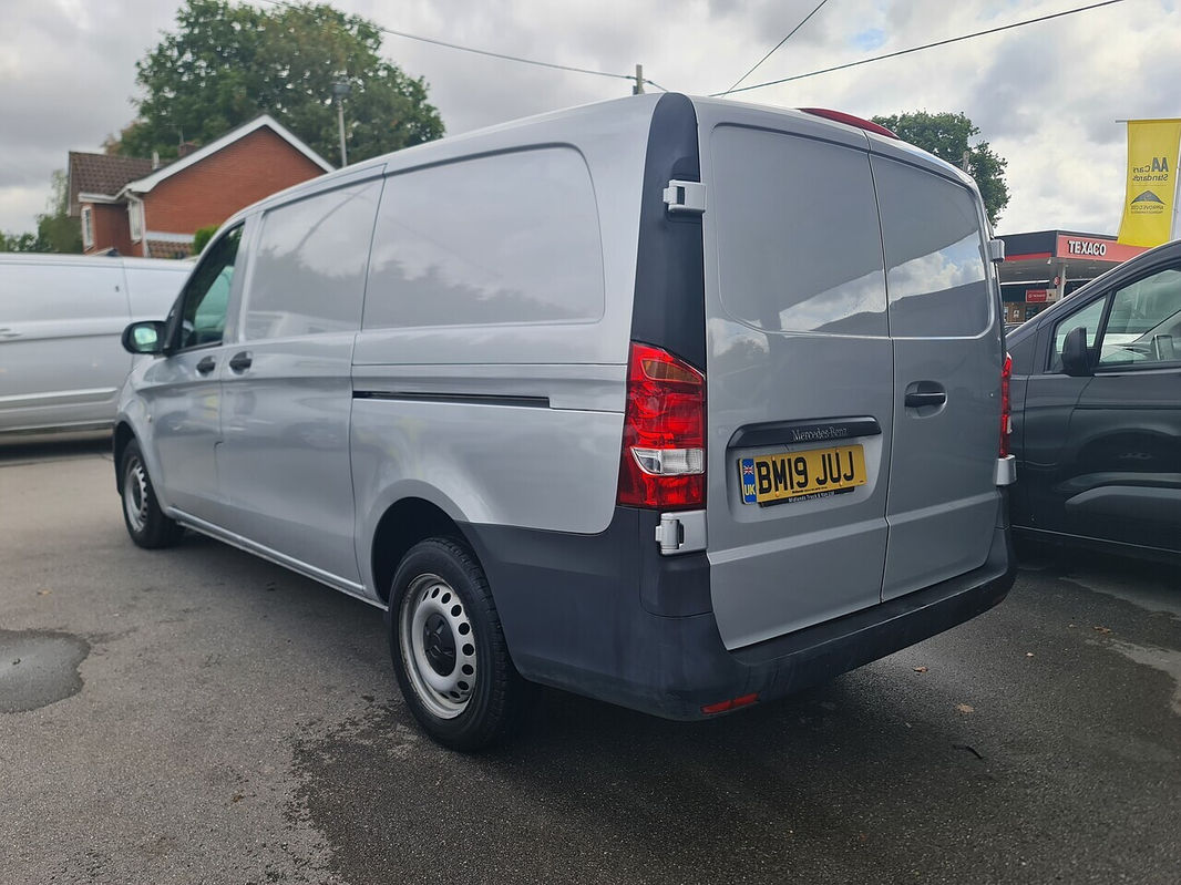 Mercedes Vito 1.6 111 CDl FWD L2 thumbnail 7