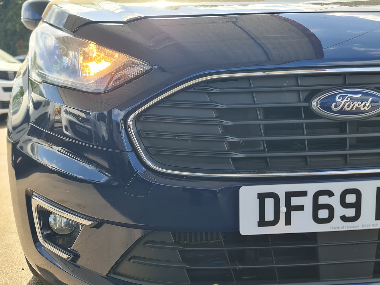 Ford ConnectTitanium MPV AUTO - Thumbnail 8
