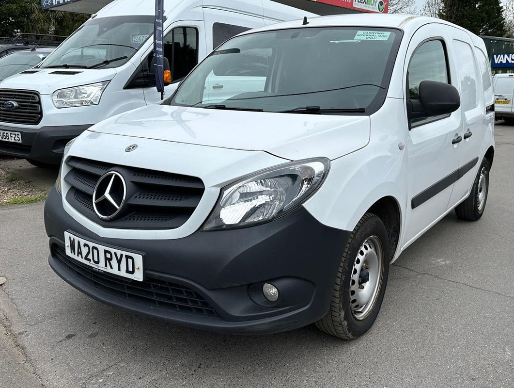 Mercedes-Benz Citan 109 CDI Pure thumbnail 6