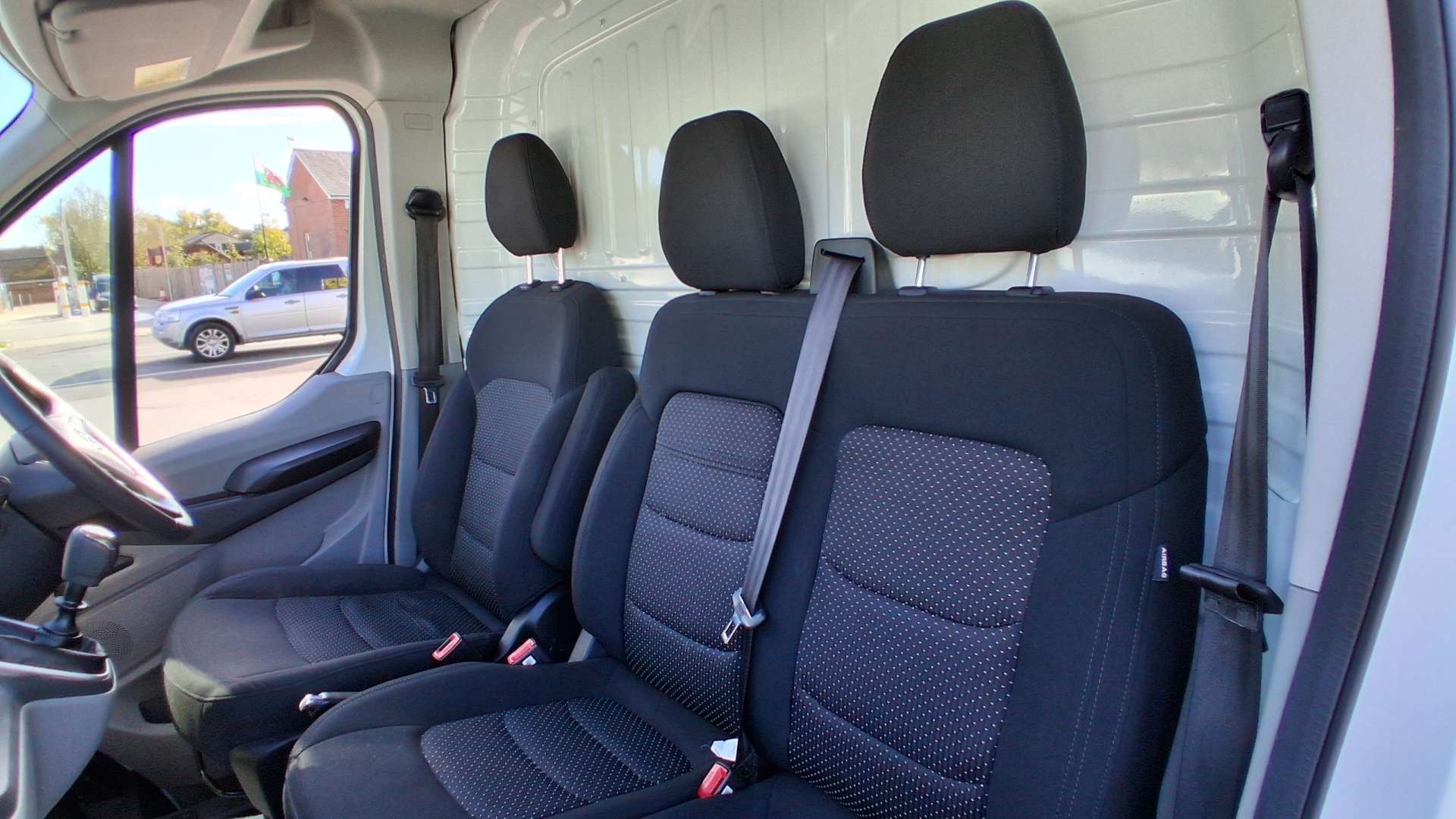 MAXUS Deliver 9 2.0 D20 Panel Van 5dr Diesel Manual FWD L3 H2 Euro 6 (s/s) (163 ps) thumbnail 7
