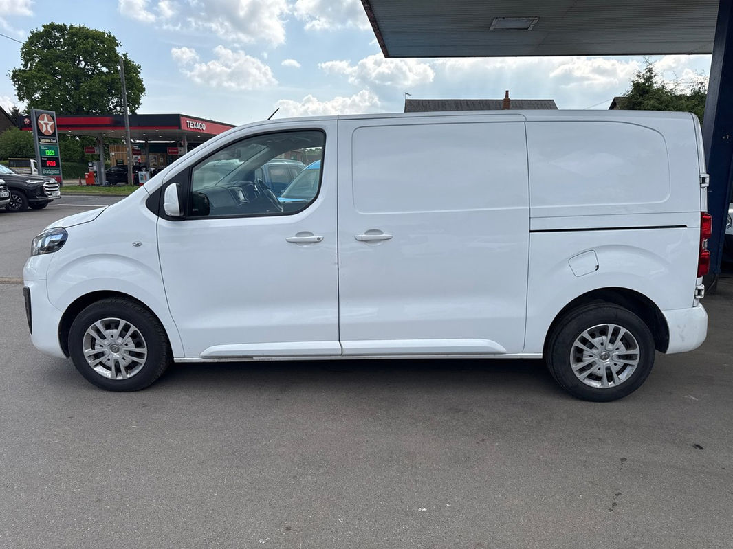 Vauxhall Vivaro SWB Sportive thumbnail 8