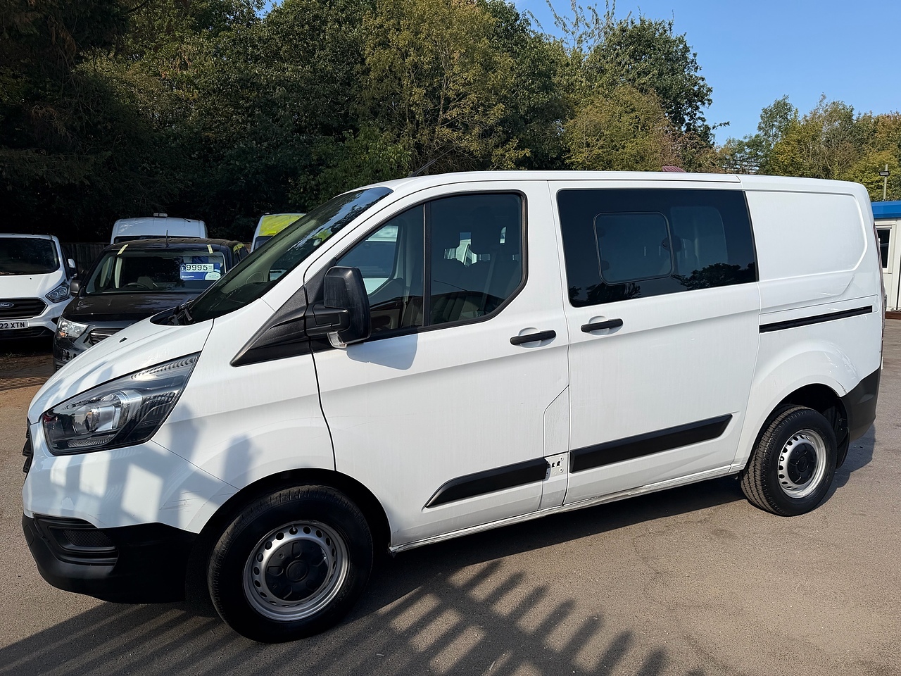 Ford Custom 300 Crew Van - NO VAT - Thumbnail 5