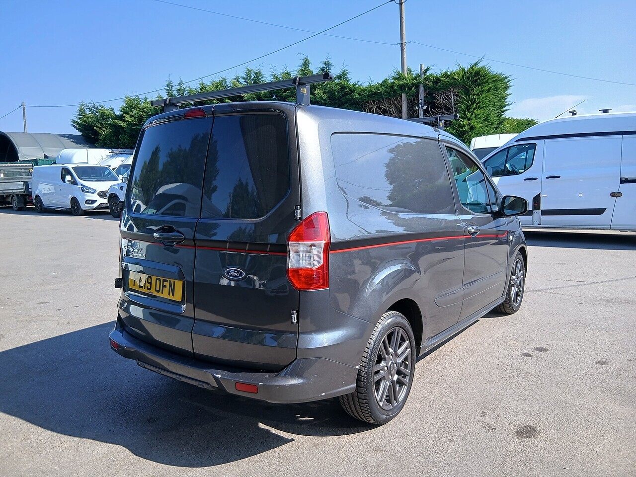 Ford Transit Courier TDCi Sport - Thumbnail 9