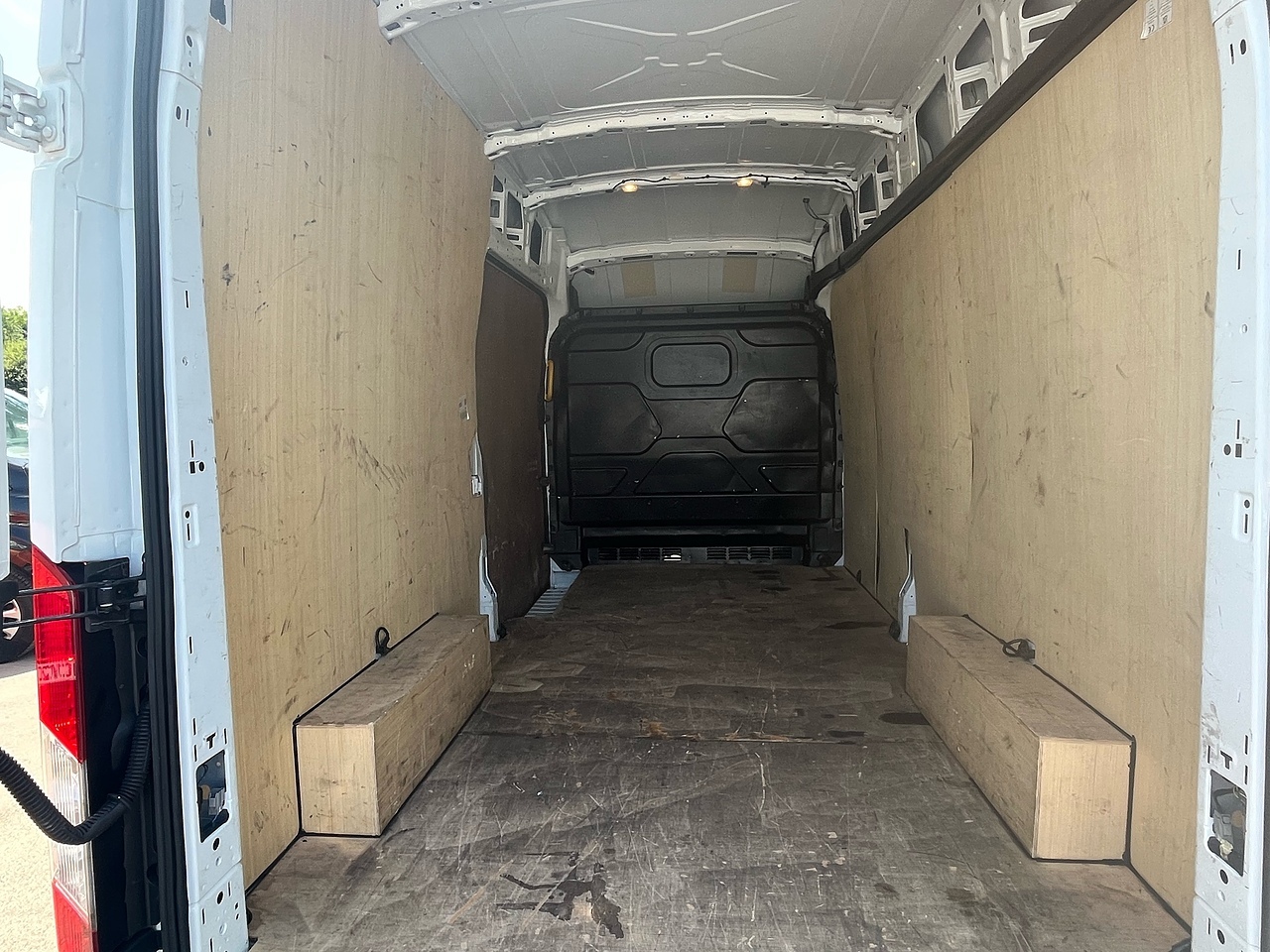 Ford Transit 350 Leader L3H3 - Thumbnail 5