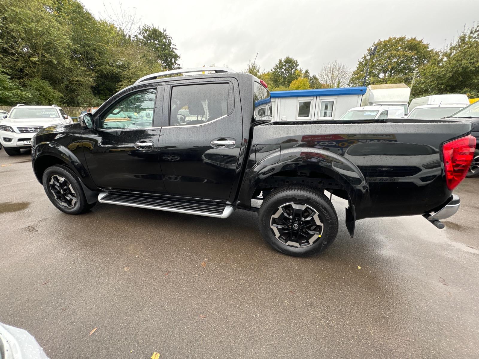 Nissan Navara dCi Tekna - Thumbnail 3