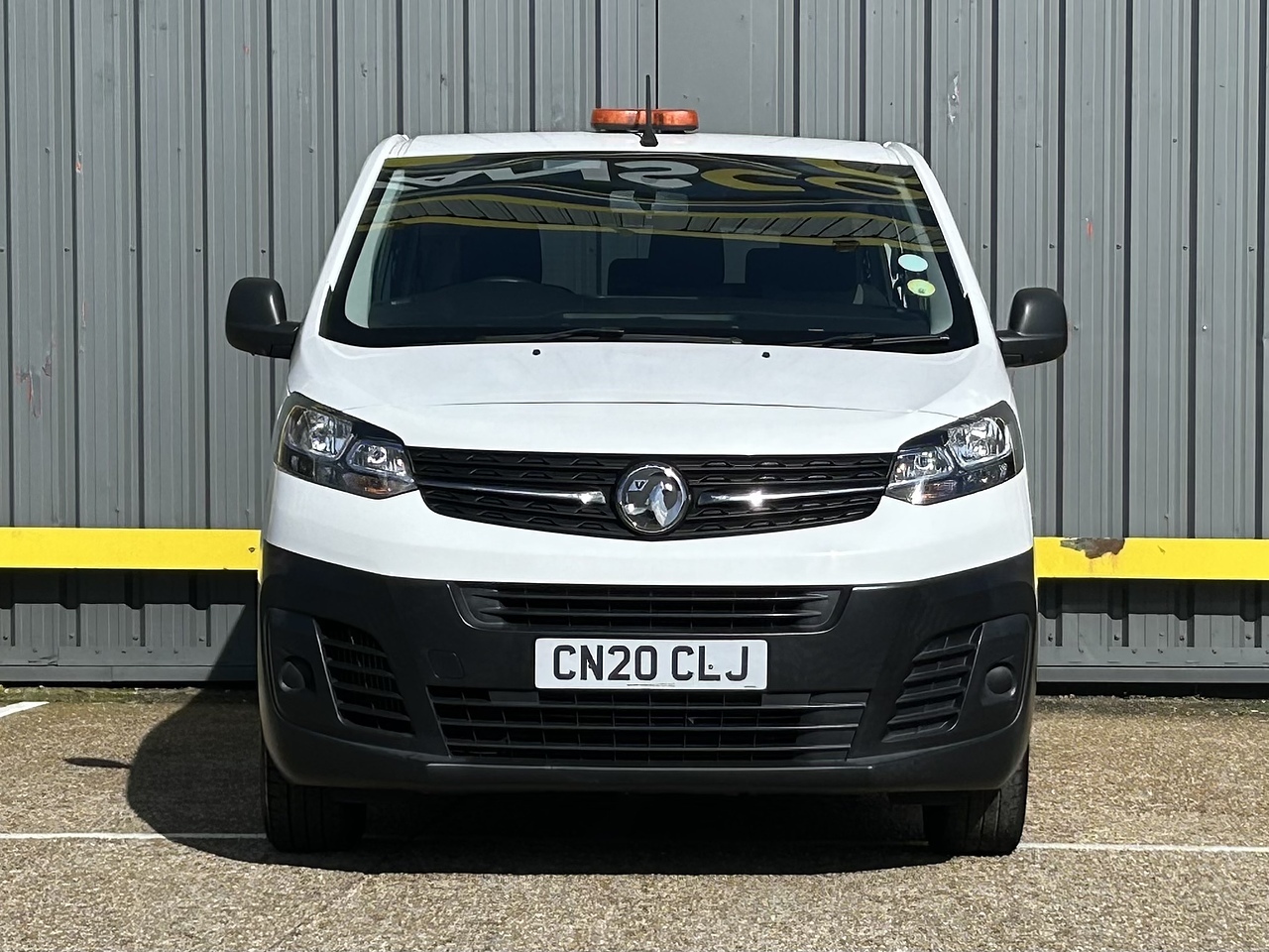 Vauxhall Vivaro Life MPV - Thumbnail 3