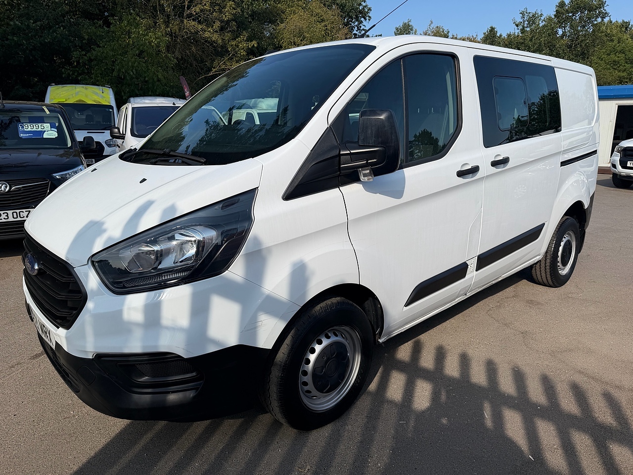 Ford Custom 300 Crew Van - NO VAT - Thumbnail 3