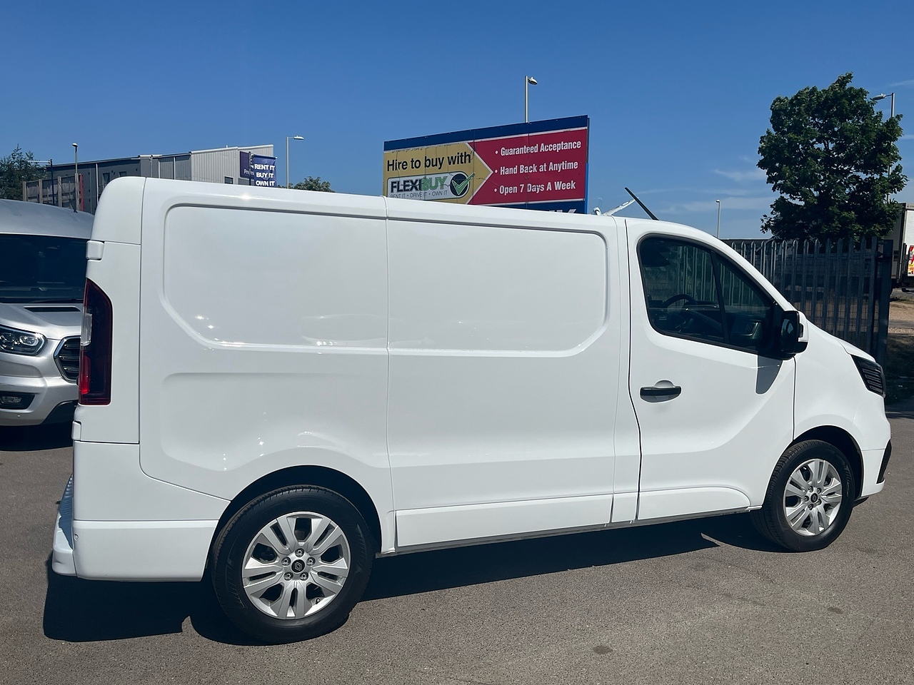 Renault Trafic SL30 Auto L1 H1 - Thumbnail 4