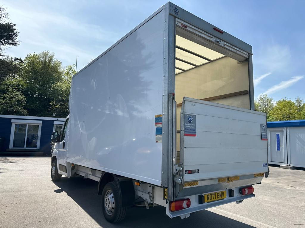 Peugeot Boxer L4 LUTON WITH A/C thumbnail 6