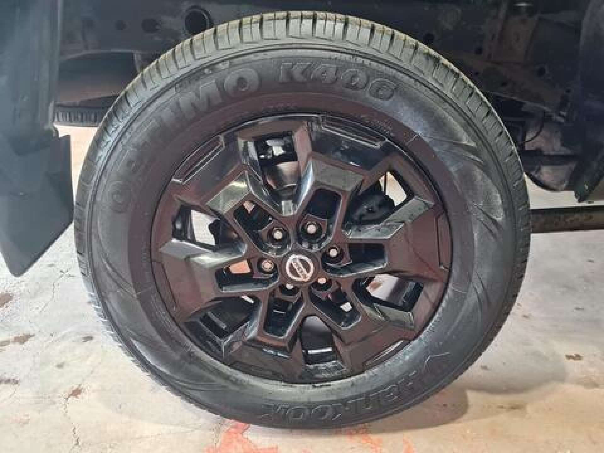 Nissan Navara 2.3 dCi N-Guard Pickup Double Cab 4dr Diesel Auto 4WD Euro 6 (190 ps) - Thumbnail 9