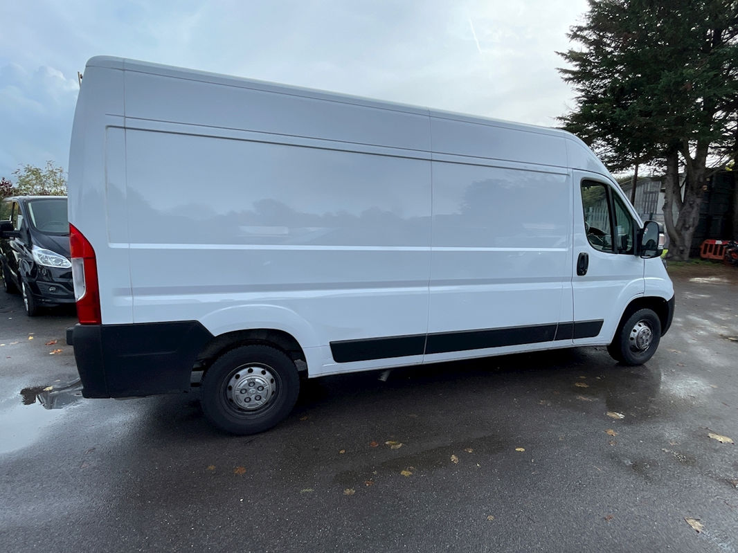 Peugeot Boxer LWB Professional thumbnail 6