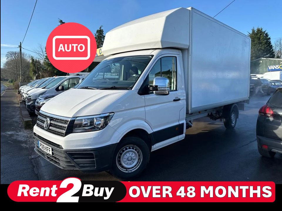 VW Crafter CR35 LUTON - AUTO PO19KFF image 1