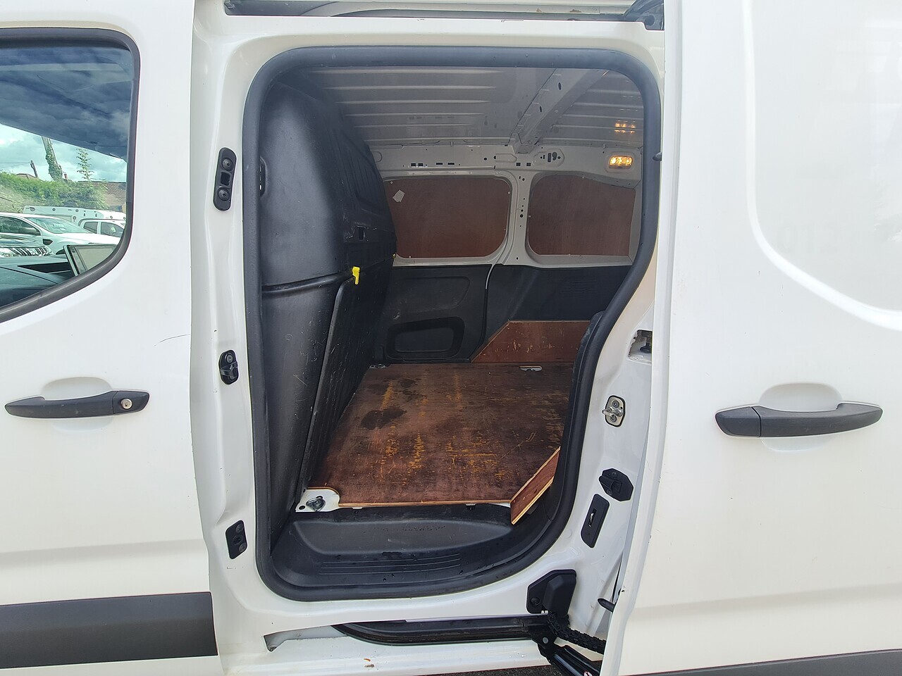 Citroen Berlingo Enterprise M - Thumbnail 10