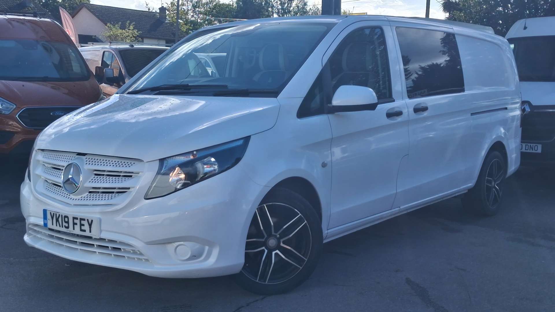 Mercedes-Benz Vito 2.1 114 CDI BlueTEC Crew Van Double Cab 5dr Diesel Manual RWD L3 Euro 6 (s/s) (XLWB) (136 ps) thumbnail 5