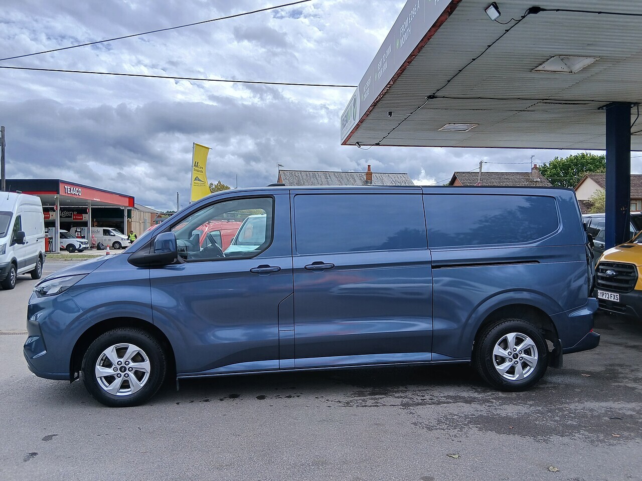 Ford Custom 2.0 300 Limited L2 - Thumbnail 3