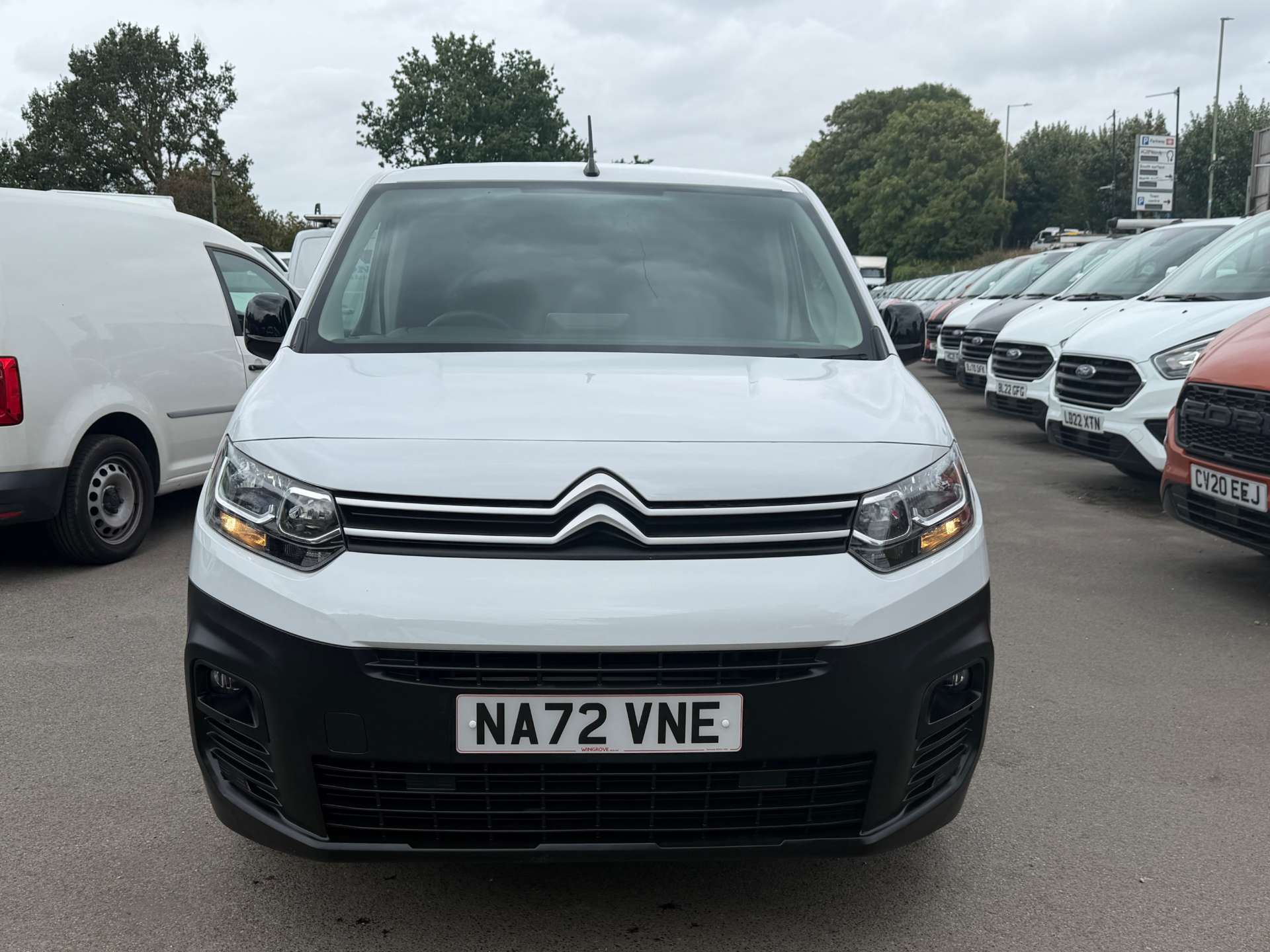 Citroen Berlingo 1.5 BlueHDi 950 Enterprise XL Pro Panel Van 6dr Diesel Manual LWB Euro 6 (s/s) (100 ps) thumbnail 2