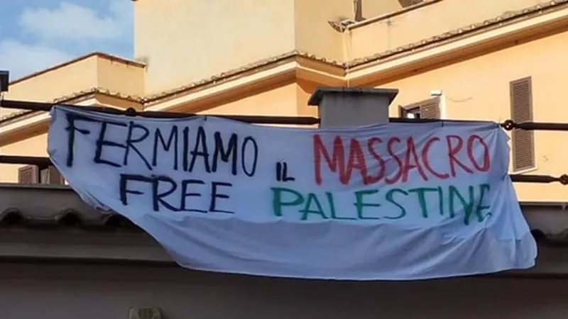 Roma Striscione Palestina