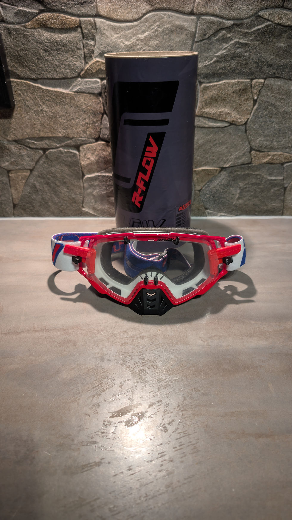 Thumbnail: R-Flow MT4 goggles