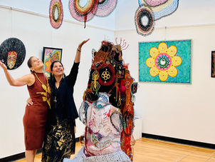 PICTURE OF THE WEEK: Marita Valdizan's Celebratory Installation & Sculpture at Aurora Public Gallery in Aurora, IL