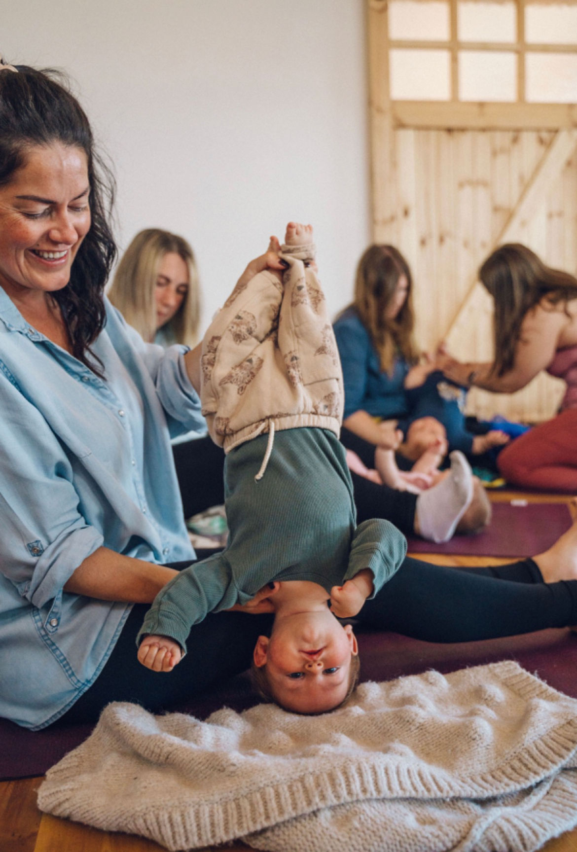 baby yoga, postnatal yoga, 