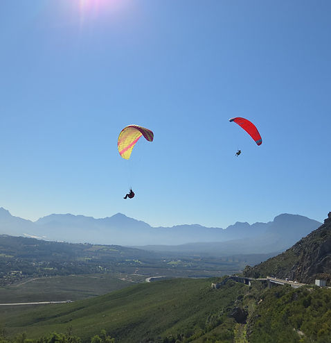 Paragliding at sir lowries pass_edited.jpg