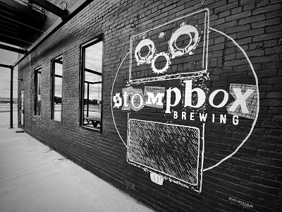 Stompbox Brewing logo