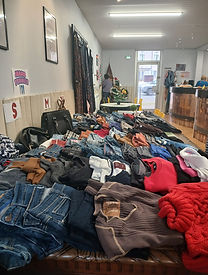 CO-CLIC-CO, vestiaire solidaire, coworking, tiers lieu, le relais associatif, Sérignac sur Garonne, Lot et Garonne, 47, Agen, bureau, open space, espace de travail, salle de réunion, connexion internet, wi fi, atelier