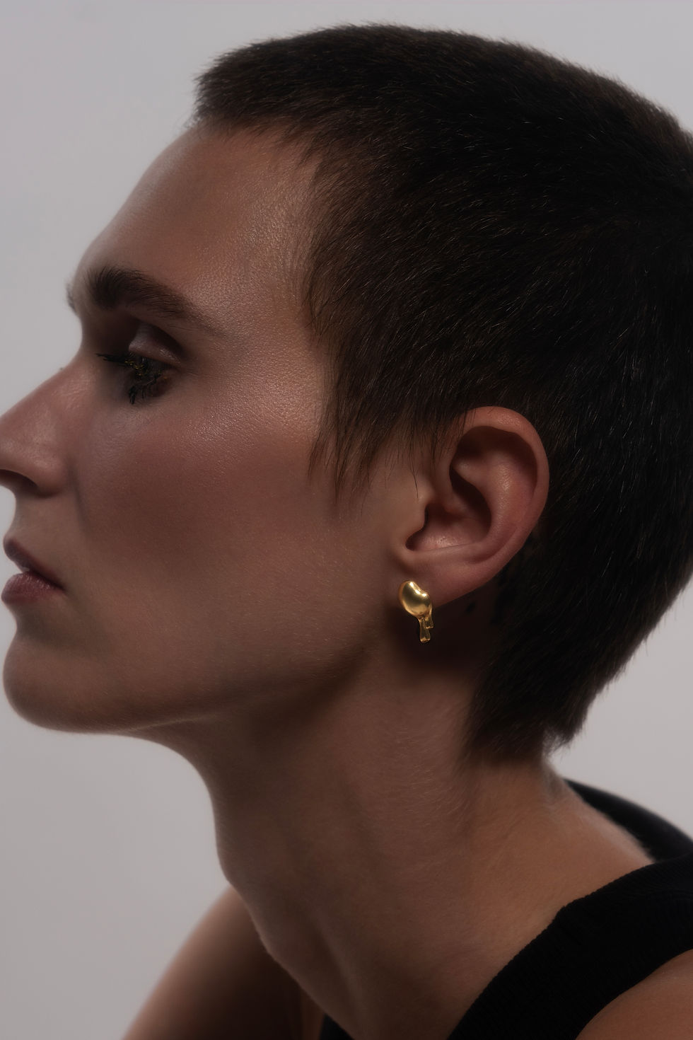 Thumbnail: Bloody earring