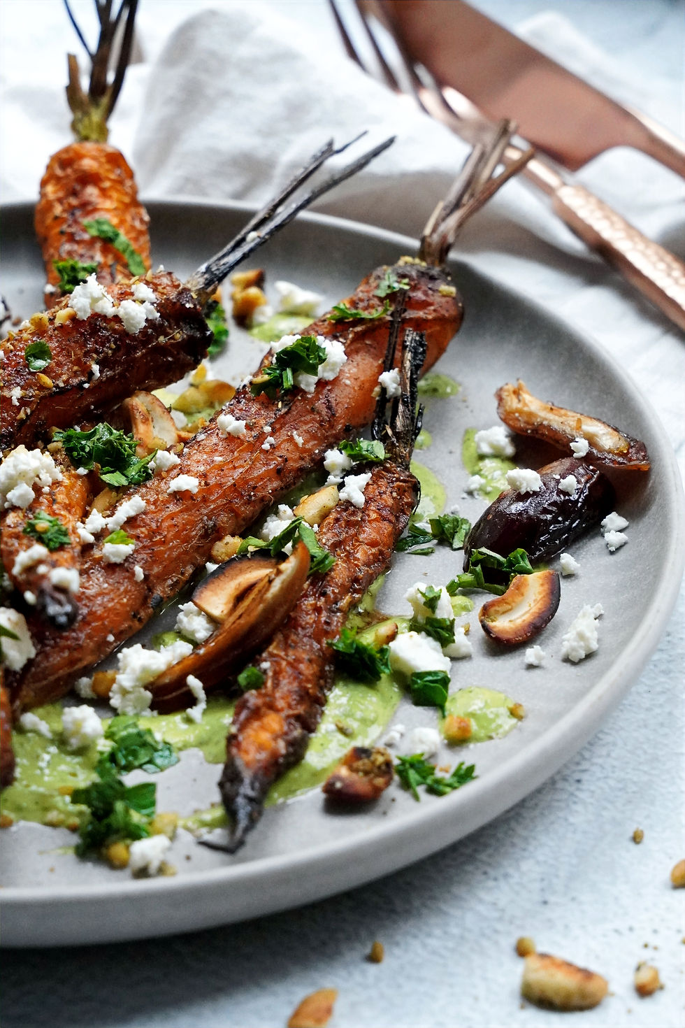 Tahini-Dattel-Granola