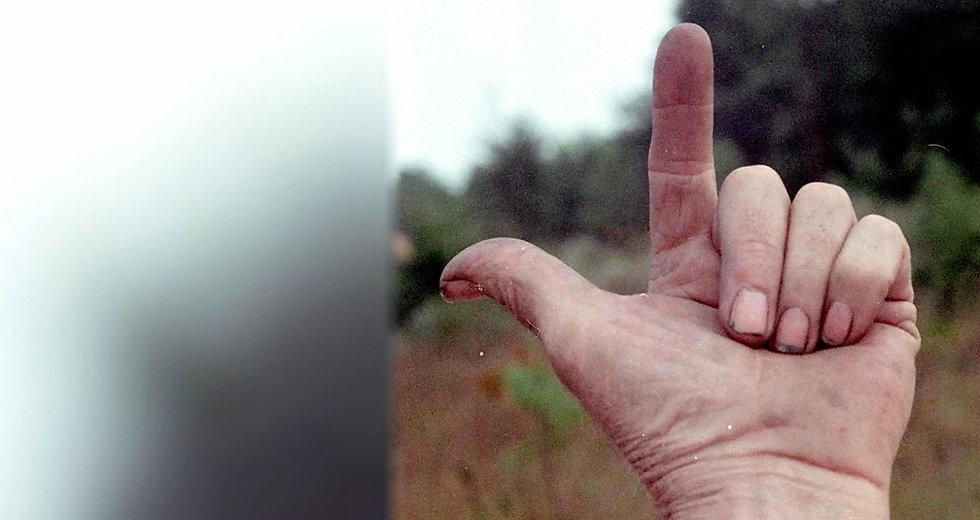 Dirty Finger stretched.jpeg