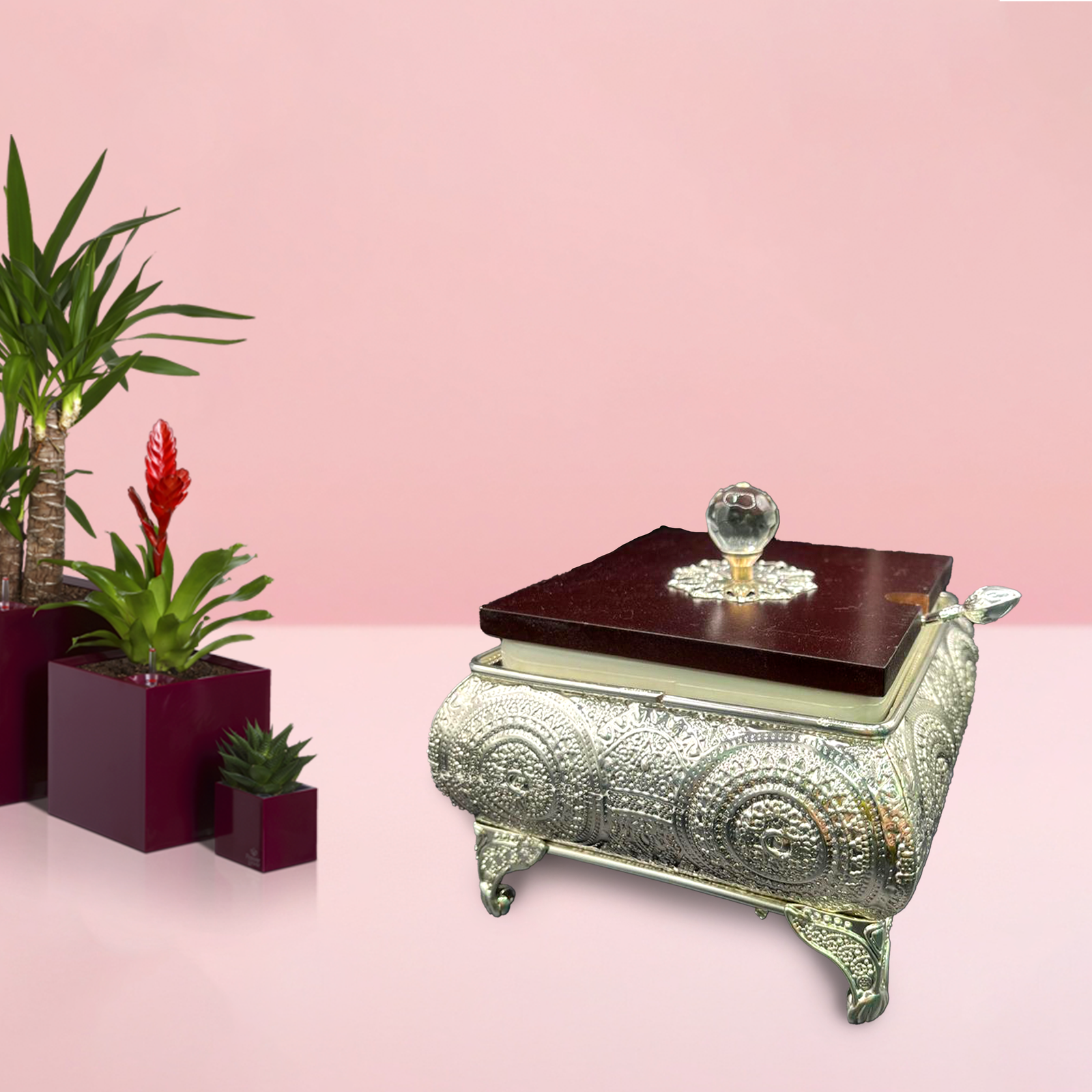 Wooden-Lid Sugar Pot
