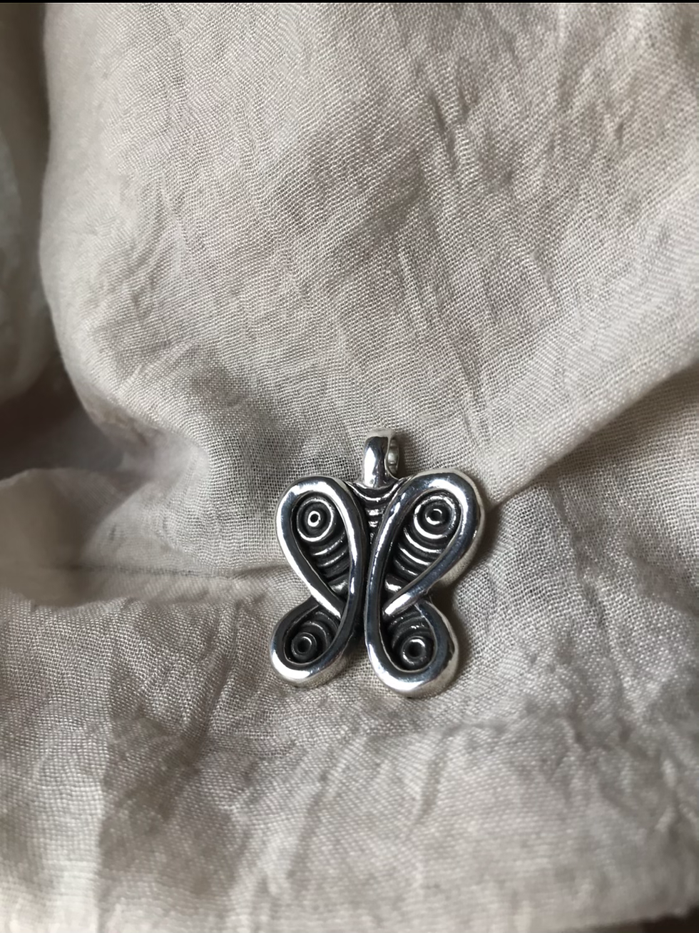 Miniatura: Dije Mariposa grande