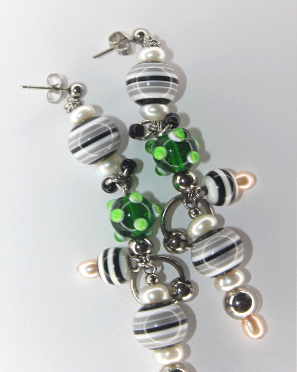 Thumbnail: Dots & Stripes Earrings 02