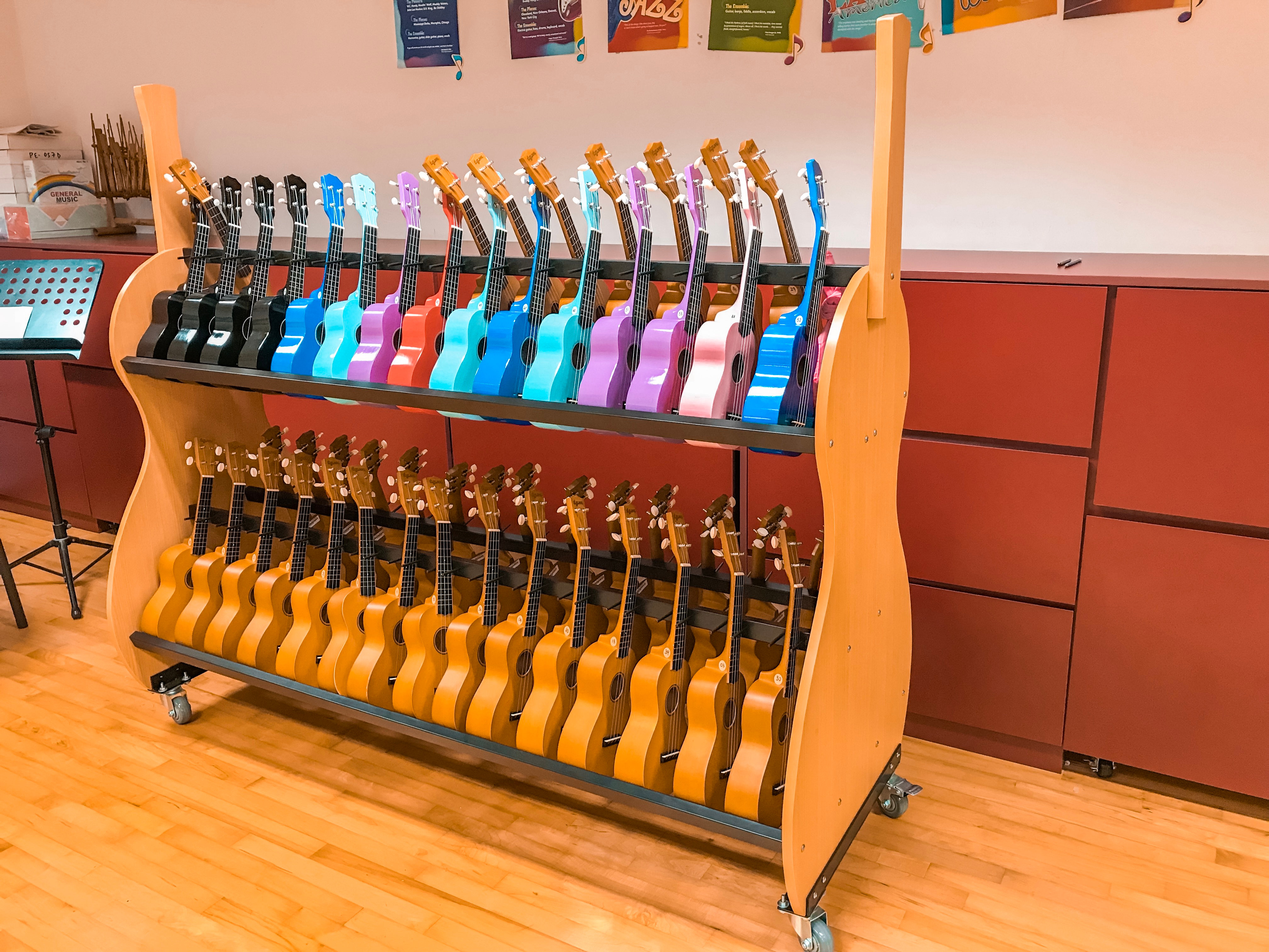 Custom 2 Level Ukulele Rack W/ Wheels Pataflafa